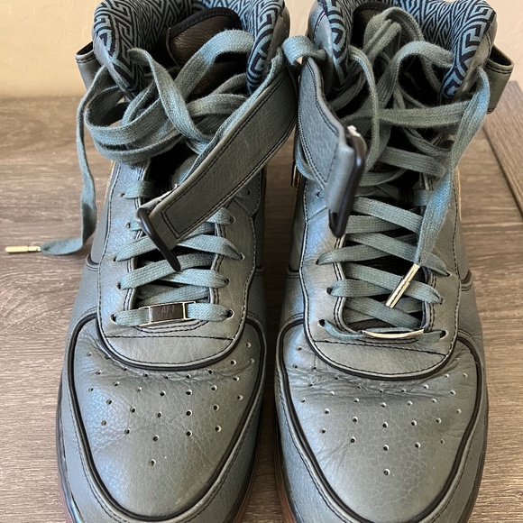 Nike Aie Force 1 - Picture 1 of 4
